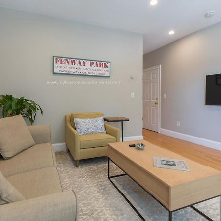 Sunny Convenient Home W/ Private Patio! Easy Walk To Everything! Boston Exteriör bild