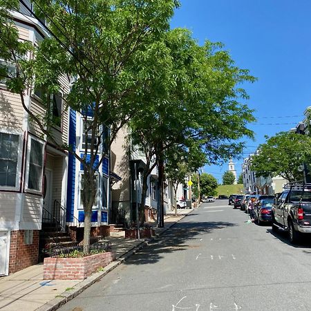 Sunny Convenient Home W/ Private Patio! Easy Walk To Everything! Boston Exteriör bild