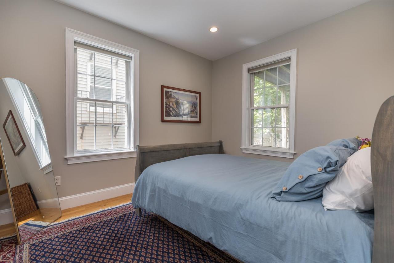 Sunny Convenient Home W/ Private Patio! Easy Walk To Everything! Boston Exteriör bild